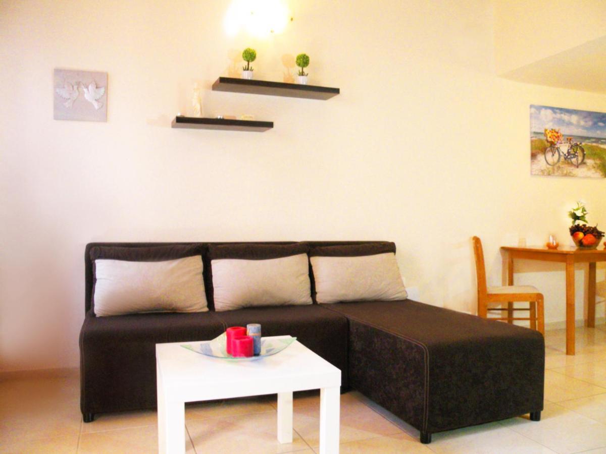 Mat Old Town Apartments L 罗希姆诺 外观 照片